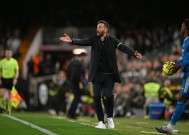 金年会官网-瓦伦西亚主帅首秀失利，球队冲击前列无果的简单介绍