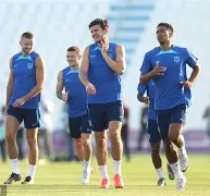 英格兰队士气低迷，努力调整备战下一场的简单介绍