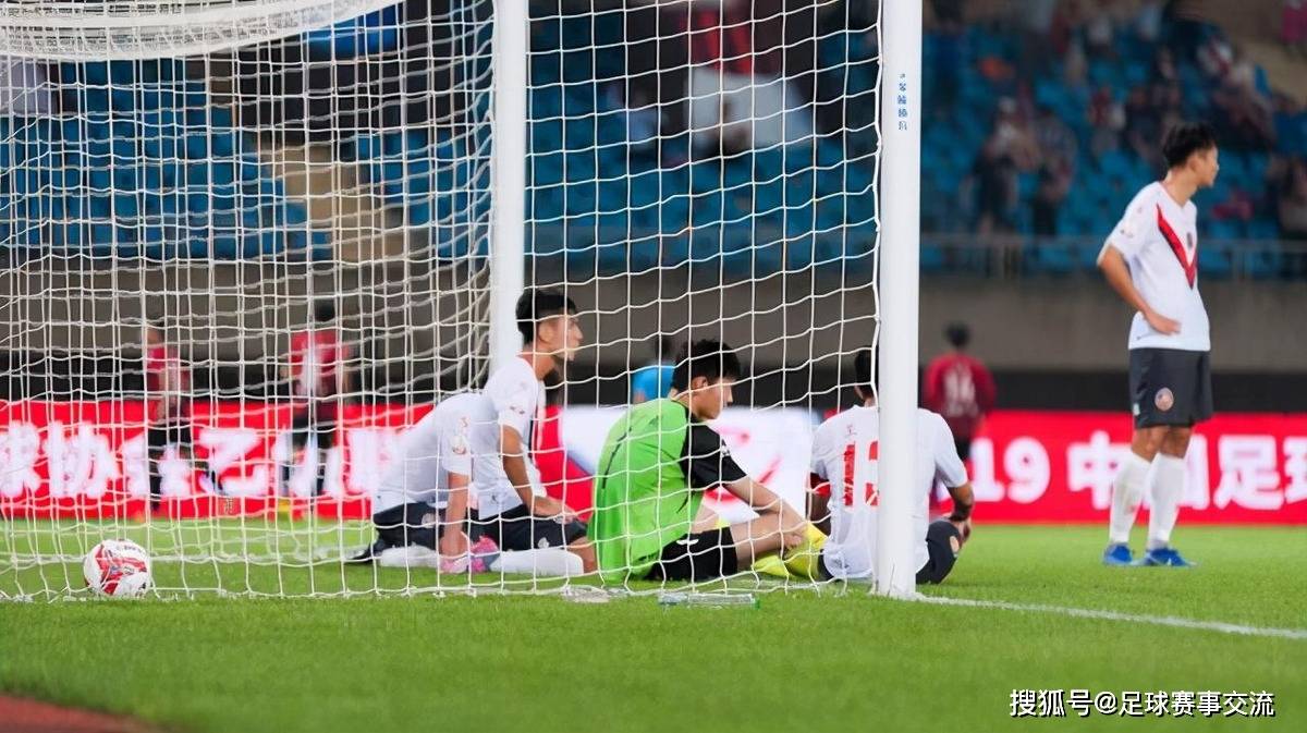 包含阿尔巴尼亚队意外逆袭,惊艳全场夺冠的词条 包含阿尔巴尼亚队意外逆袭,惊艳全场夺冠的词条